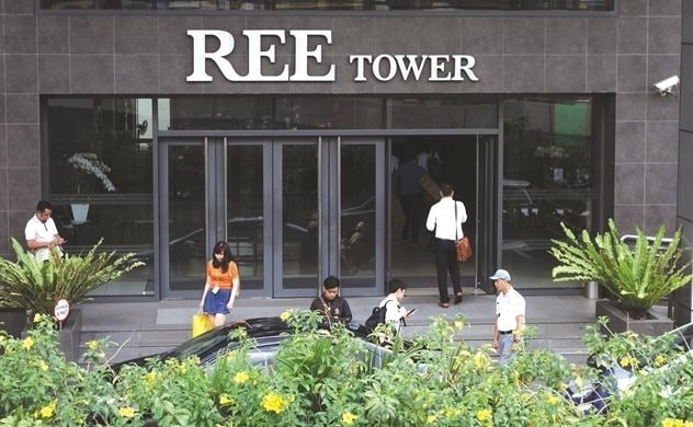 ree3.jpg
