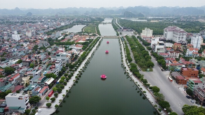 Ninh Bình lên thành phố