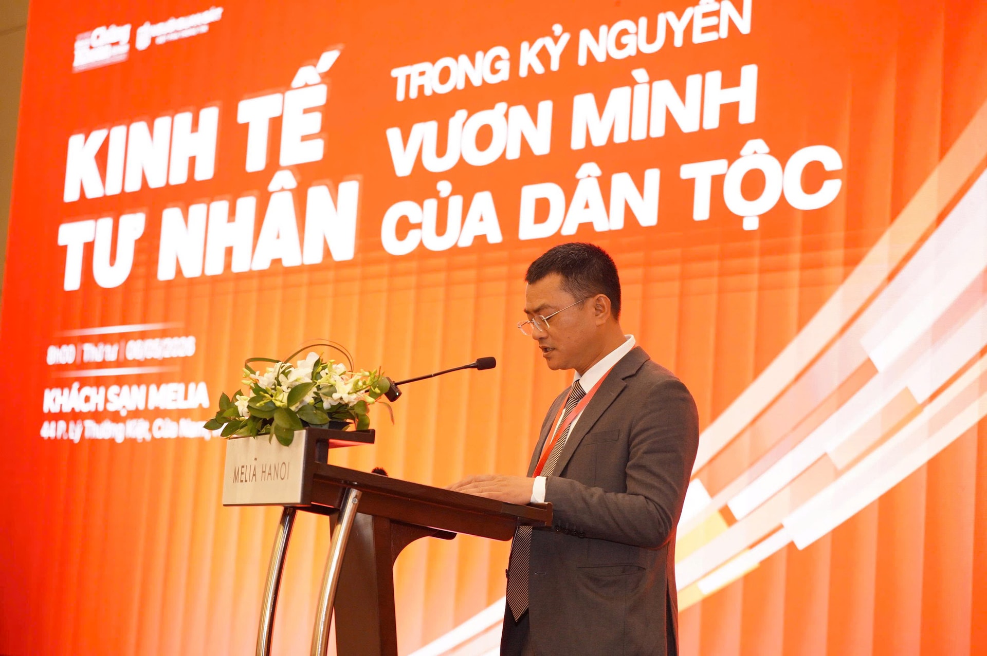 tổng biên tập