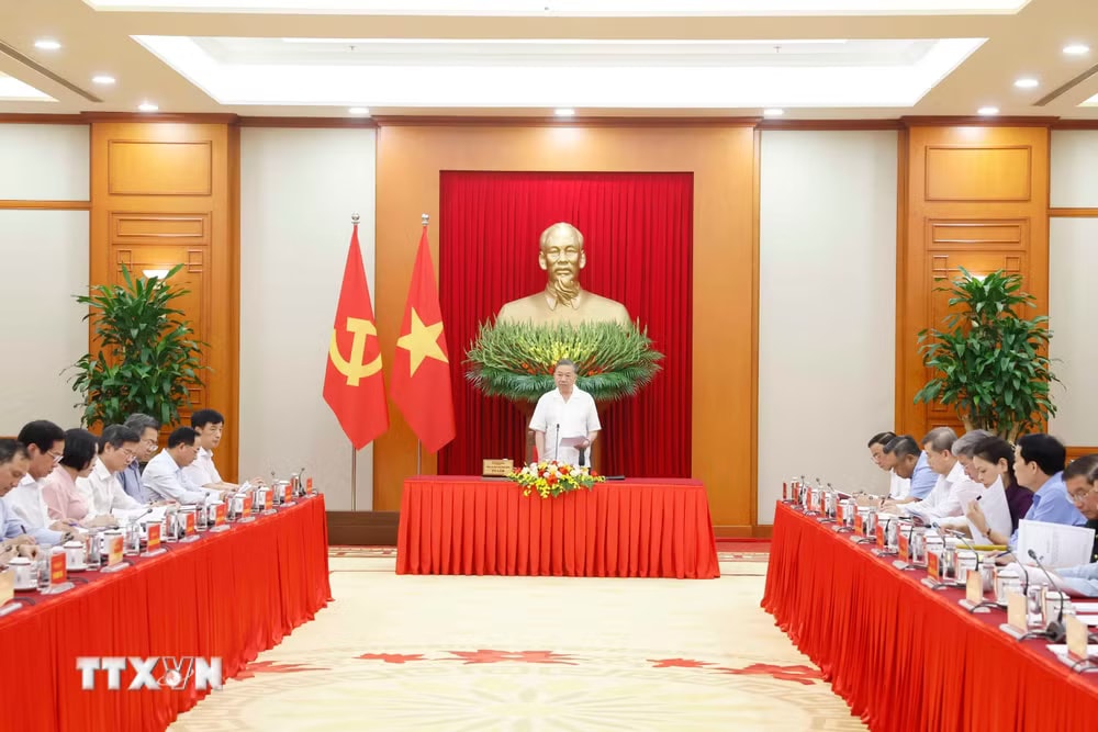 Đổi mới phương thức lãnh đạo của Đảng để làm cho đất nước phát triển bền vững- Ảnh 2.