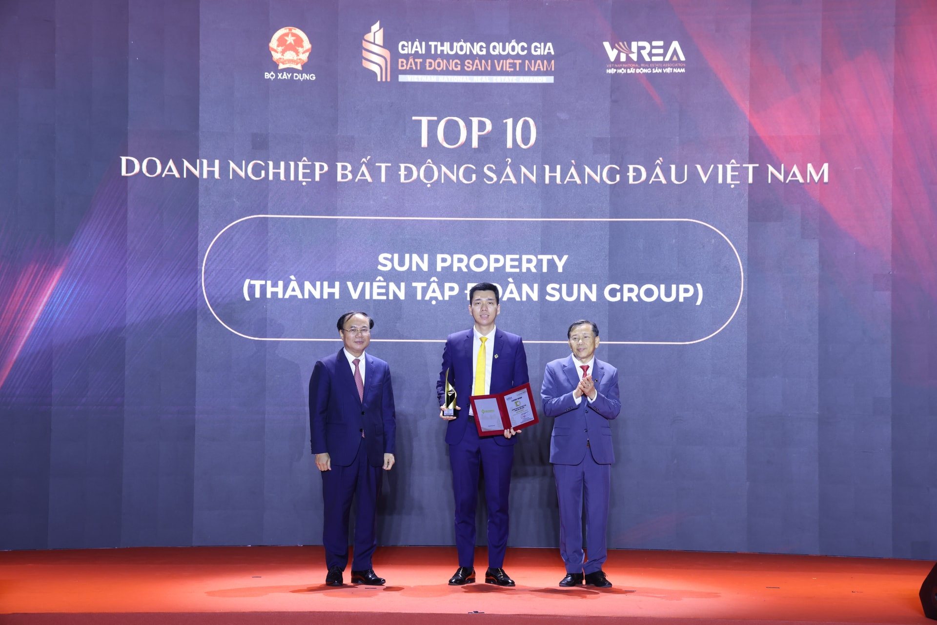 Top 10 DN BDS hang dau Viet Nam
