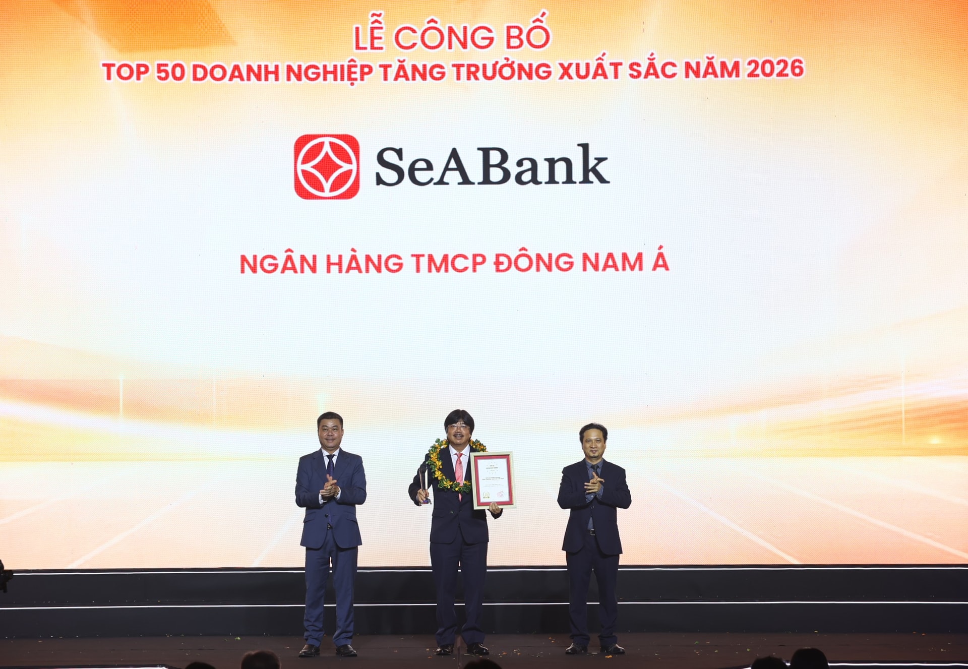 Top 50 DN xuat sac