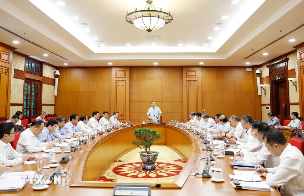 Tổng Bí thư, Chủ tịch nước: Cần đổi mới tư duy và tầm nhìn phát triển biển- Ảnh 3.