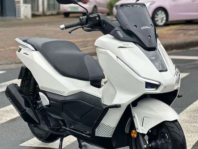 xehonda2.jpg