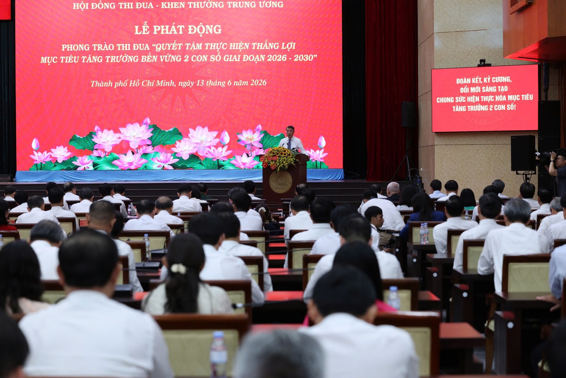 Thủ tướng Lê Minh Hưng phát động Phong trào thi đua quyết tâm thực hiện thắng lợi mục tiêu tăng trưởng bền vững '2 con số'- Ảnh 4.