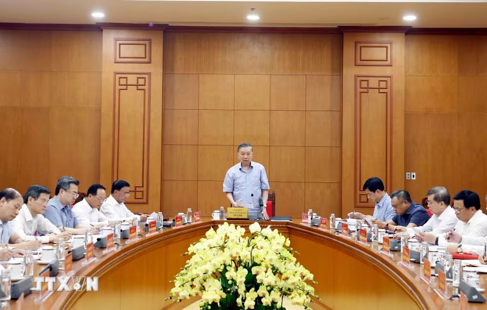 Tổng Bí thư, Chủ tịch nước Tô Lâm: Xây dựng công tác tư tưởng của Đảng hiện đại, chủ động, chuyên nghiệp, hiệu quả- Ảnh 2. Tổng Bí thư, Chủ tịch nước Tô Lâm: Xây dựng công tác tư tưởng của Đảng hiện đại, chủ động, chuyên nghiệp, hiệu quả- Ảnh 2.