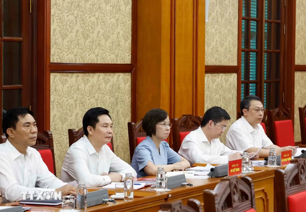 Tổng Bí thư, Chủ tịch nước Tô Lâm: Xây dựng công tác tư tưởng của Đảng hiện đại, chủ động, chuyên nghiệp, hiệu quả- Ảnh 3. Tổng Bí thư, Chủ tịch nước Tô Lâm: Xây dựng công tác tư tưởng của Đảng hiện đại, chủ động, chuyên nghiệp, hiệu quả- Ảnh 3.