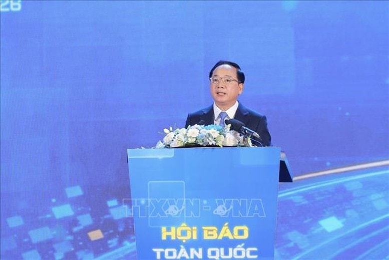 Đồng chí Trịnh Văn Quyết, Ủy viên Bộ Chính trị, Bí thư Trung ương Đảng, Trưởng Ban Tuyên giáo và Dân vận Trung ương phát biểu tại lễ khai mạc Hội báo toàn quốc 2026