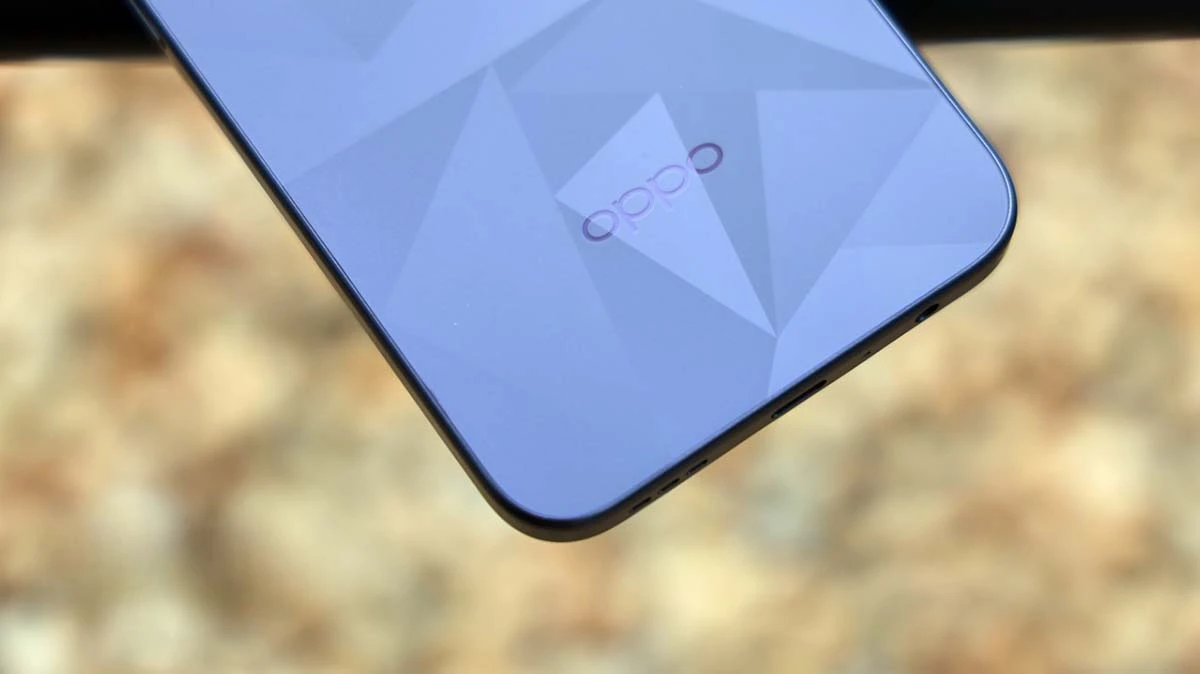 oppo3.webp