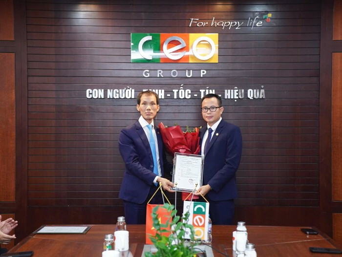 ceo.jpg