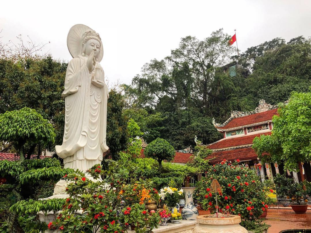 Chùa Non nước