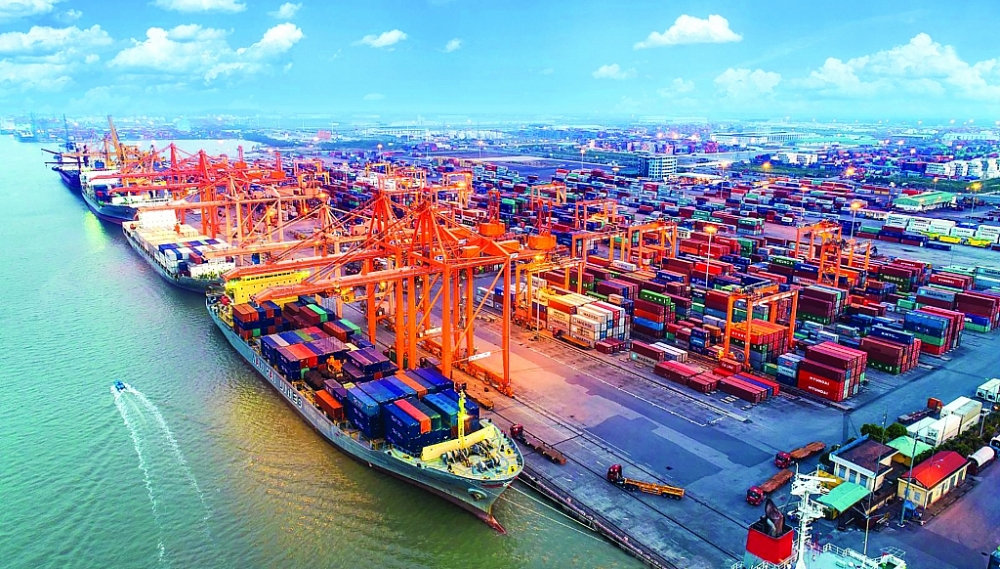 Việt Nam liên tiếp đón tín hiệu tích cực từ Mỹ và châu Âu: Mặt hàng xuất khẩu số 1 tăng tốc mạnh