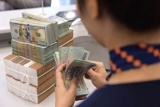 Tiền tiết kiệm lãi suất cao đã về, liệu dòng tiền có vào chứng khoán?