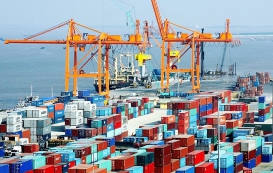 Kinh tế thế giới 2023 đầy bất ổn, cơ hội nào cho Việt Nam?