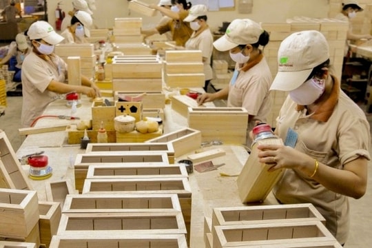 Tăng 5%, xuất khẩu hàng hóa đang khởi sắc trở lại