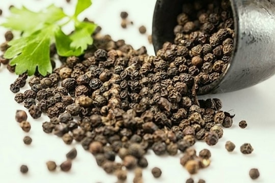 Giá tiêu hôm nay ngày 20/7/2023: Cao nhất ở mức 70.500 đồng/kg, nguồn cung cuối năm giảm