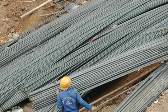 Giá thép hôm nay ngày 31/7/2023: Giá giảm; Thép Việt Nam lỗ hơn 200 tỷ đồng