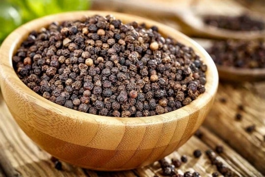 Thủ tướng chỉ đạo 6 bộ hỗ trợ doanh nghiệp xuất khẩu hồ tiêu sang UAE