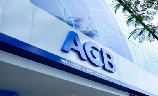Dragon Holdings thoái vốn tại ACB