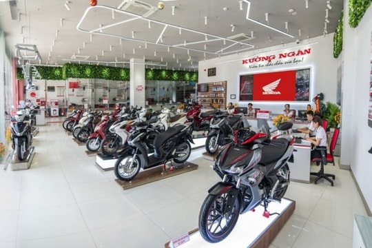 Thị trường xe máy “ế ẩm”: Doanh số bán hàng trượt dài do sức mua kém