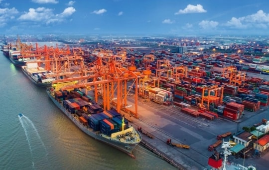 Chứng khoán BIDV: Xuất khẩu có thể hưởng lợi khi kinh tế Trung Quốc gặp khó khăn