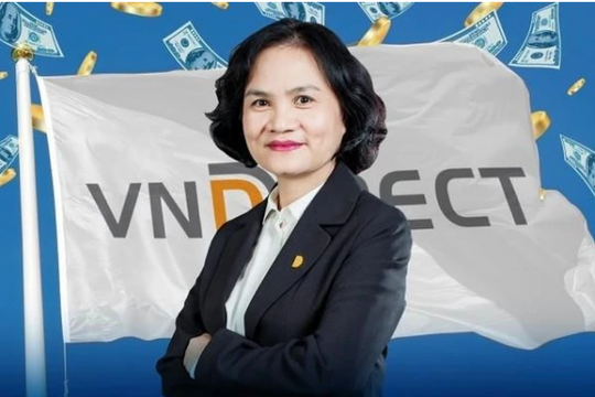 Bà Phạm Minh Hương trở lại "cầm lái" VNDIRECT