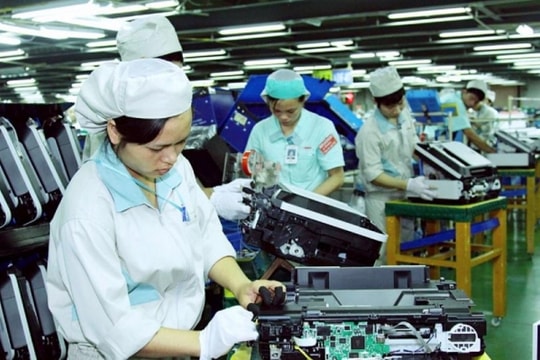 Xuất khẩu nhóm hàng công nghiệp điện tử sẽ hỗ trợ tăng trưởng nền kinh tế những tháng cuối năm?