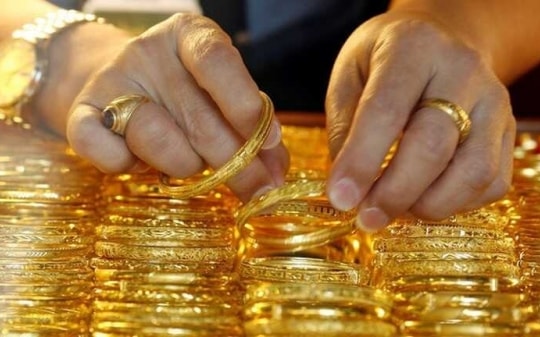 Giá vàng hôm nay 5/10/2023: Giá vàng 9999, SJC, 24K, Mi Hồng, DOJI, PNJ giảm mạnh hai chiều mua vào bán ra