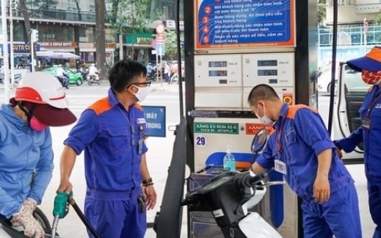 Giá xăng dầu dự báo giảm trong kỳ điều hành 11/10