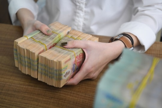 Đề xuất giảm 2% thuế VAT cho lĩnh vực ngân hàng