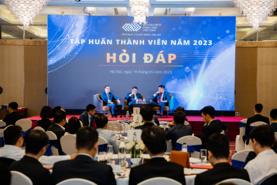Hỏi đáp những vấn đề xoay quanh hoạt động tạm dừng tư cách thành viên của thành viên môi giới tại MXV
