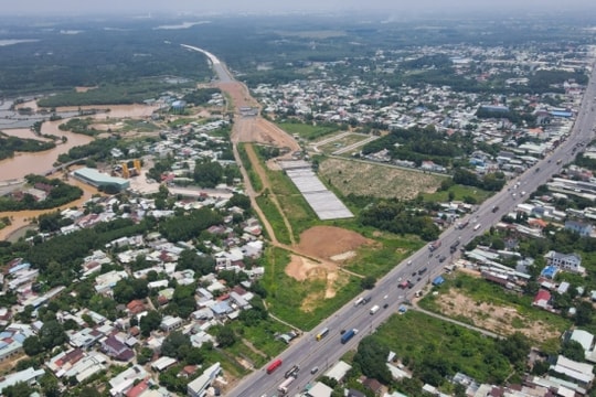 Lãi suất giảm, nhà đầu tư rục rịch đi “săn” đất nền