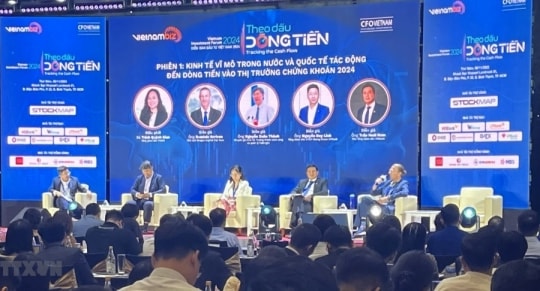 Năm 2024, ngành nào nổi bật nhất để đầu tư chứng khoán?