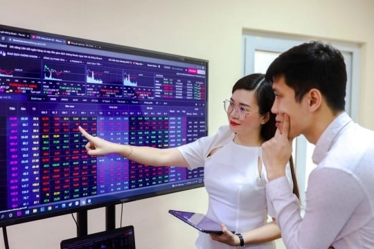 Chuyên gia tiết lộ loạt “siêu cổ phiếu” tiềm năng với biên lãi tăng trưởng liên tục