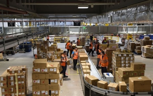 Tập đoàn Amazon trải qua “Thứ Sáu đen tối” thật sự