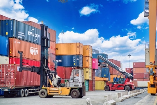 Doanh nghiệp logistics trải qua một năm đầy khó khăn, thách thức