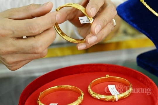 Giá vàng hôm nay 13/12/2023: Vàng trong nước tiếp đà giảm mạnh