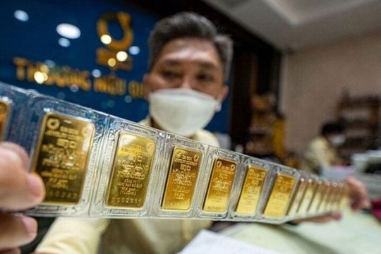 Nhà đầu tư trung - dài hạn thắng đậm khi giá vàng vượt 80 triệu đồng/lượng