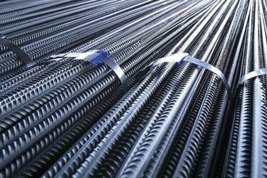 Giá thép hôm nay 28/11: Trong nước duy trì, quốc tế tăng nhẹ nhờ triển vọng từ Trung Quốc