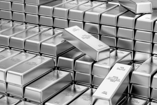 Giá bạc hôm nay 30/11: Cùng chiều với giá vàng, nhà đầu tư tìm đến kim loại quý giữa bất ổn địa chính trị