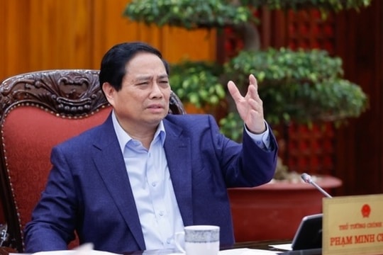 Thủ tướng: Xây dựng hệ thống đường sắt đô thị tại Hà Nội và TPHCM theo hướng hiện đại