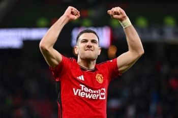 Tin chuyển nhượng mới nhất sáng 6/12: Barca nhảy vào tranh sao MU với Real; Arsenal đã tìm ra "Đứa con của thần gió" mới