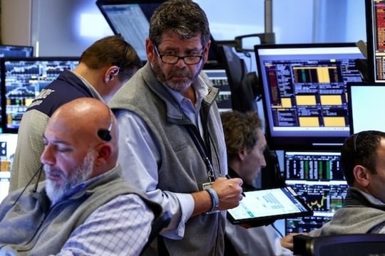 Chứng khoán Mỹ giảm điểm trước thềm báo cáo việc làm, Dow Jones mất 248 điểm