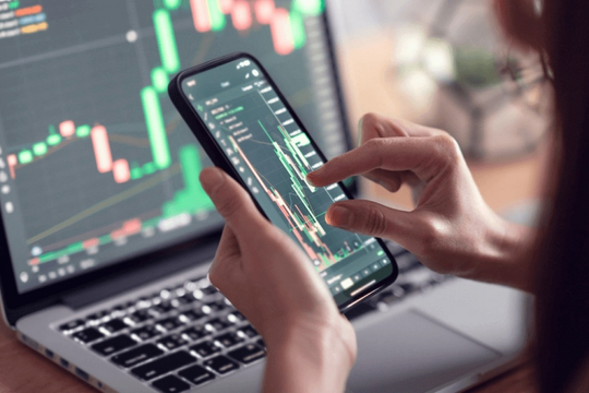 Ứng dụng công nghệ số nâng cao chất lượng giám sát thị trường chứng khoán