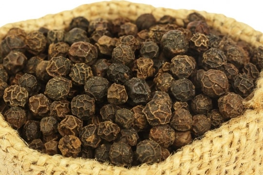 Giá tiêu hôm nay 9/12/2024: Tăng mạnh, thị trường thế giới biến động trái chiều