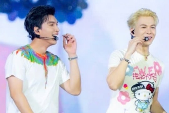 "Anh trai say hi" concert thứ 4: HIEUTHUHAI và Anh Tú Atus đã làm gì khiến cả Mỹ Đình bùng nổ?