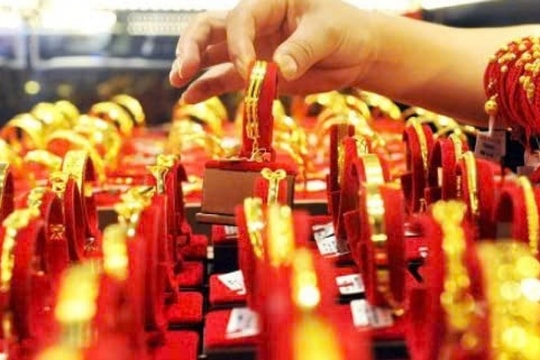 Giá vàng chiều nay 10/12/2024: Vàng nhẫn "nóng rực", SJC và DOJI đồng loạt đẩy giá
