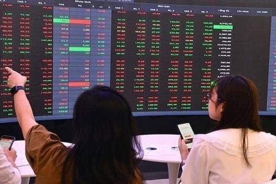 VN-Index giằng co phiên sáng 11/12, VN30 giữ sắc xanh nhờ lực kéo từ SHB và FPT