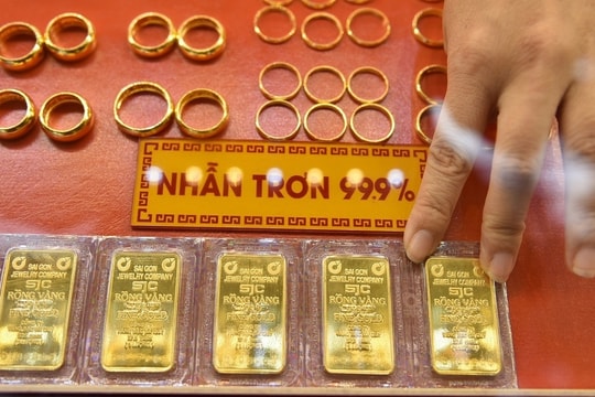 Giá vàng lên nhanh, có còn cảnh rồng rắn xếp hàng mua vàng nhẫn?