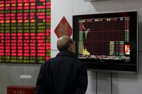 Chứng khoán châu Á lao đao khi doanh số bán lẻ Trung Quốc thấp hơn kỳ vọng